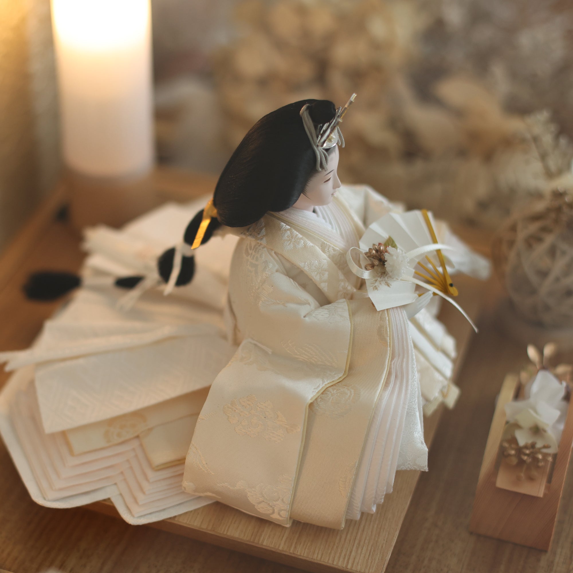 【美品】特撰 雛人形 お雛様 ひな祭り オルゴール付き ぼんぼりライト 美品】特撰 雛人形 お雛様 ひな祭り オルゴール付き ぼんぼりライト