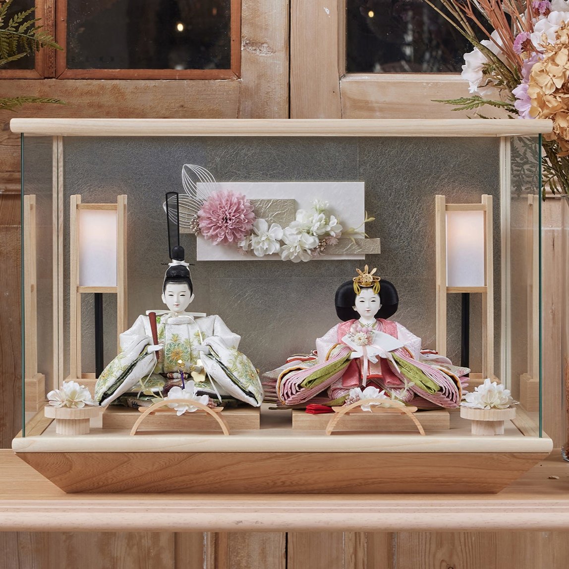 小出松寿作　慶　kei｜26雛人形ケース飾り