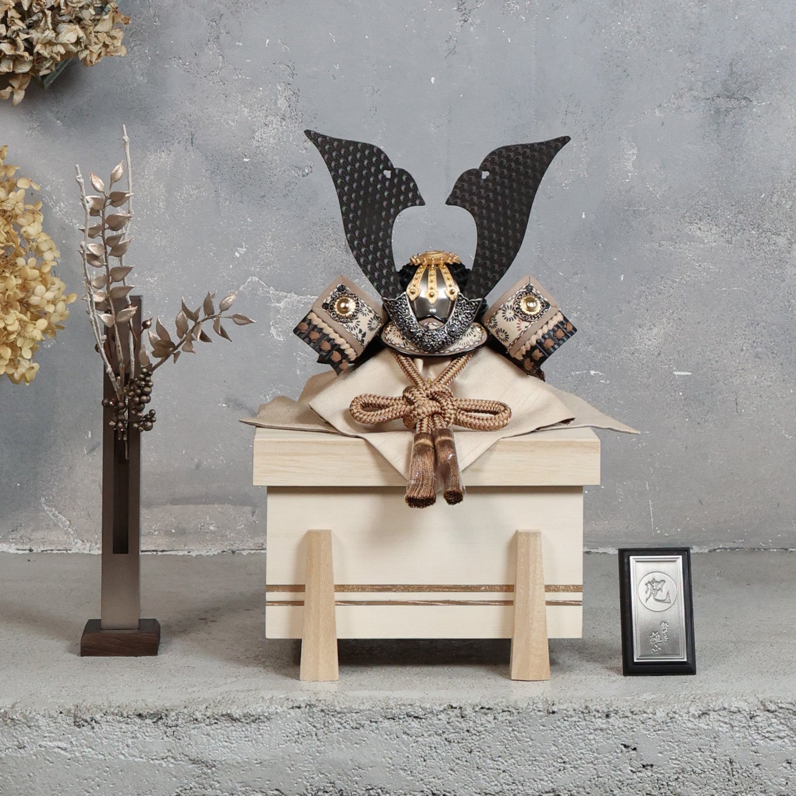 甲冑師「雄山」オリジナル　雅　miyabi｜26祈兜　櫃飾り