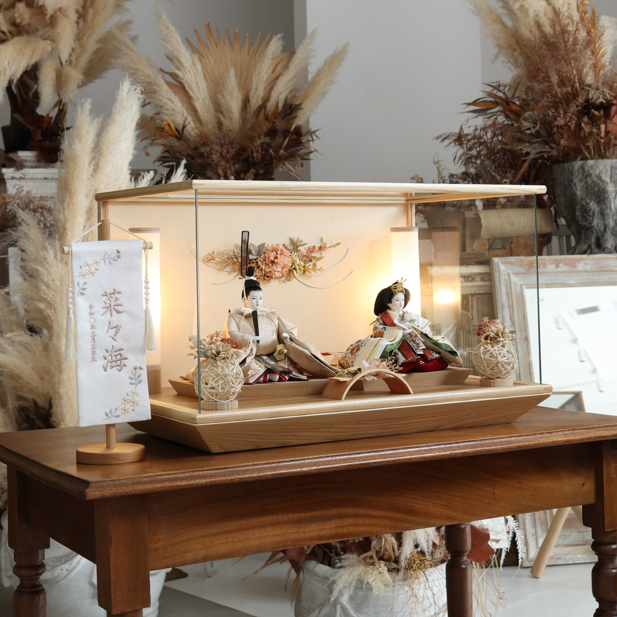 雛人形 ケース飾り