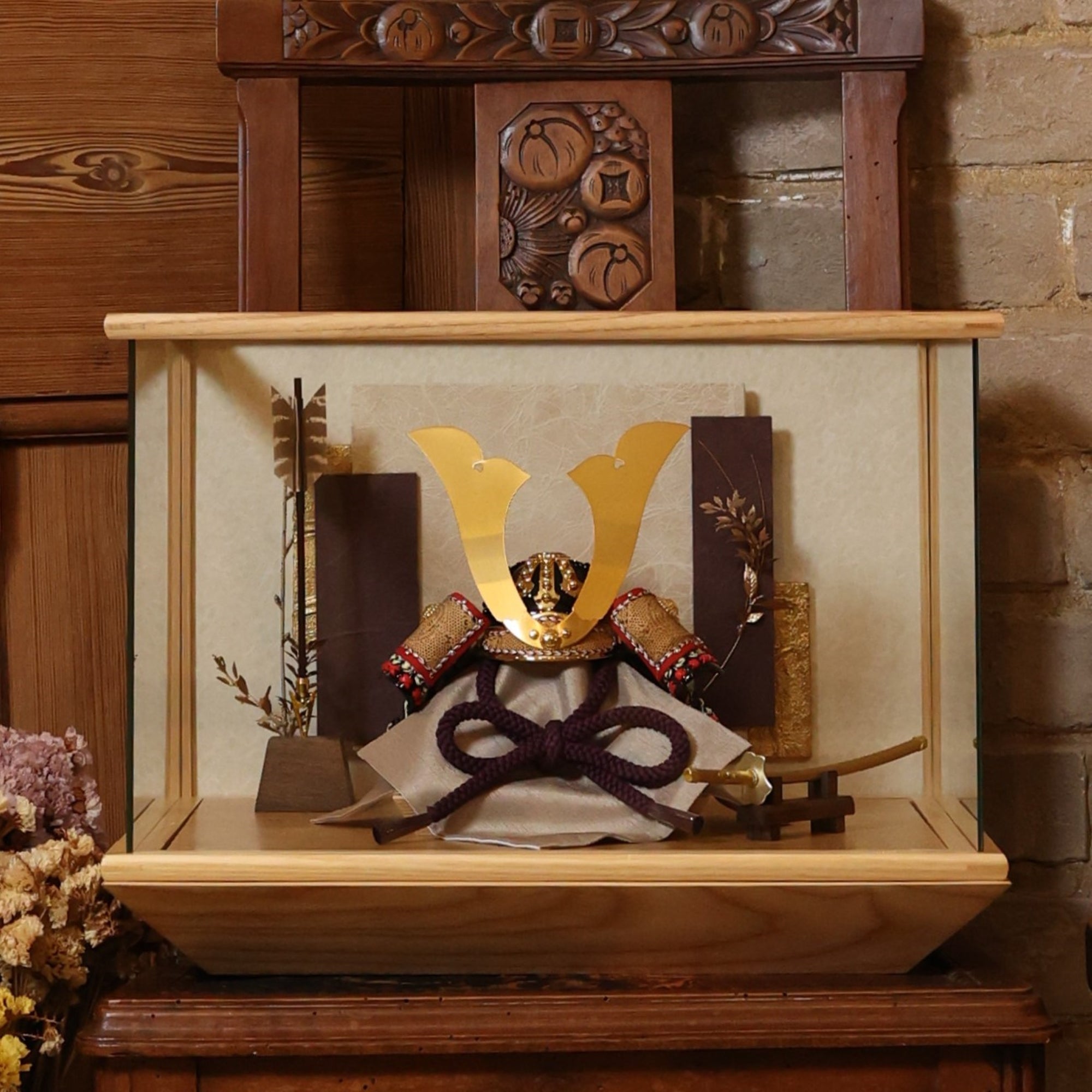 甲冑師「加藤良」作品　徳　 toku｜26祈兜　ケース飾り