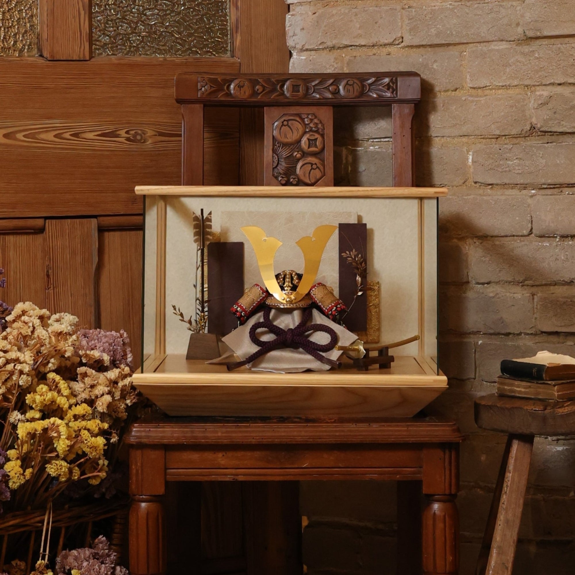 甲冑師「加藤良」作品　徳　 toku｜26祈兜　ケース飾り